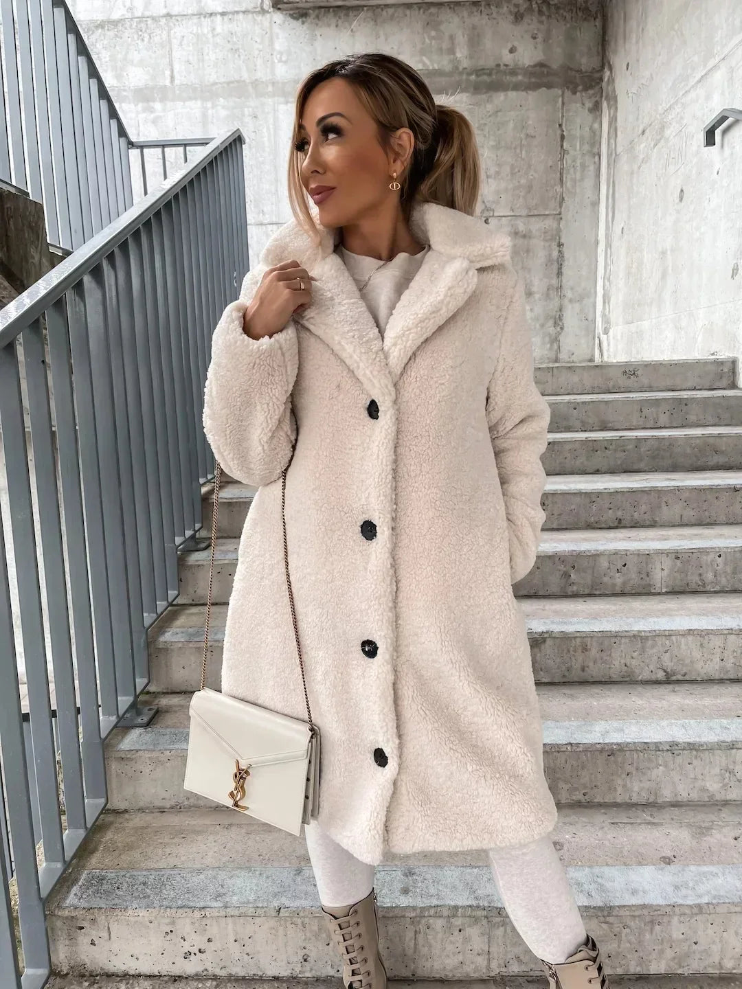 Manteau long en laine d'agneau